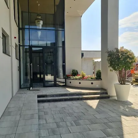 Plava Laguna -crnjanski * ג'אגודינה