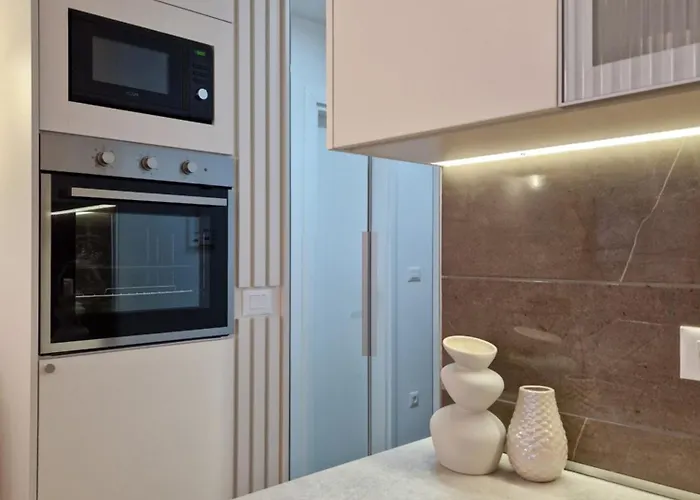 Plava Laguna -crnjanski