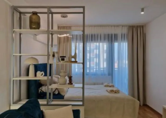 Plava Laguna -crnjanski Ягодина